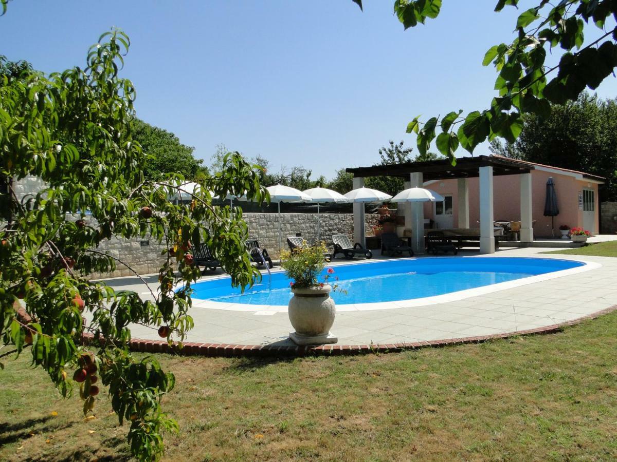 אומאג Apartments Villa Maran מראה חיצוני תמונה